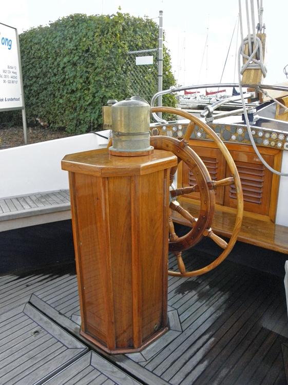 picture Deck equipment